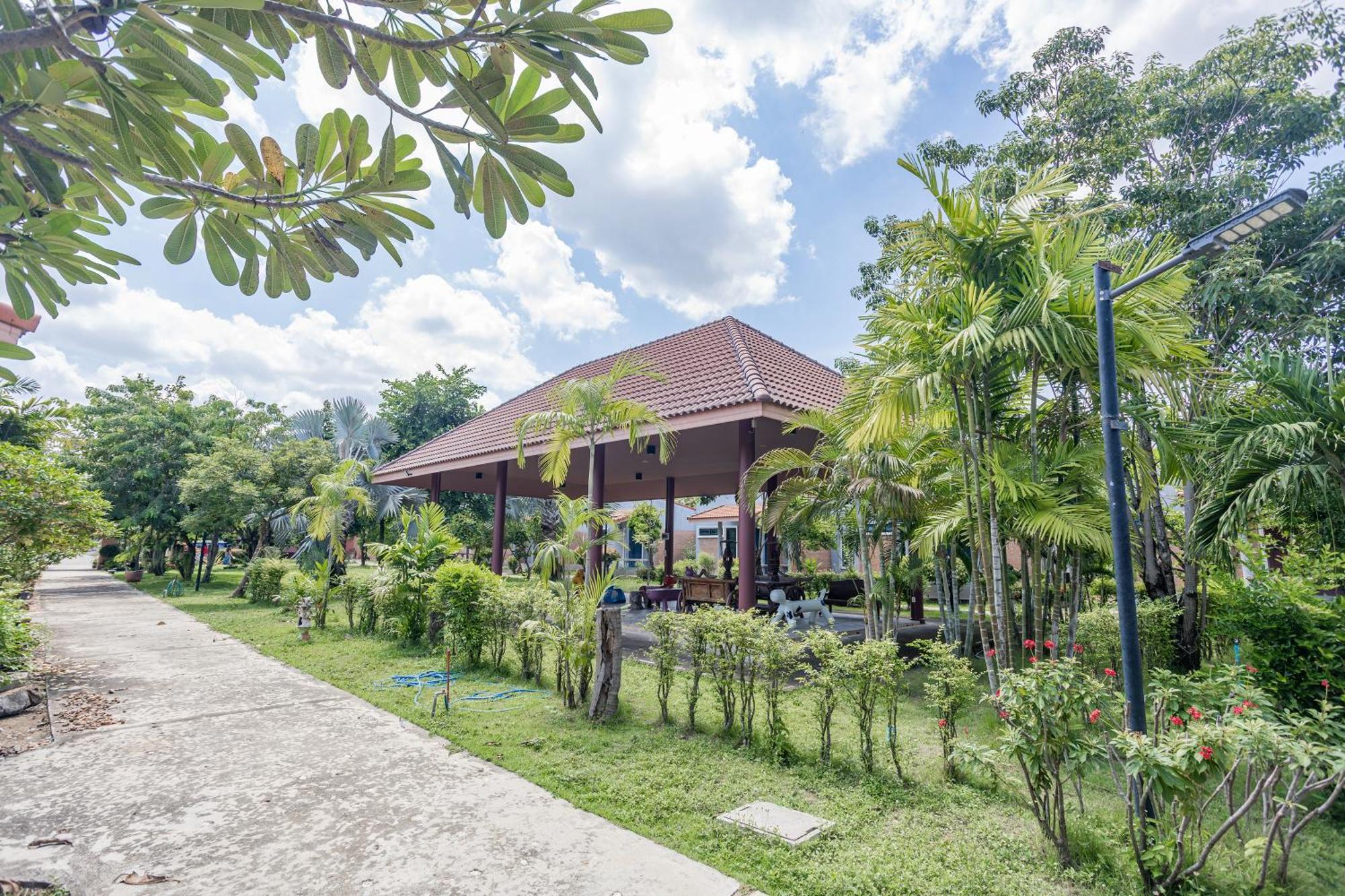 Busaya Resort & Cuisine Nakhon Pathom Exteriér fotografie