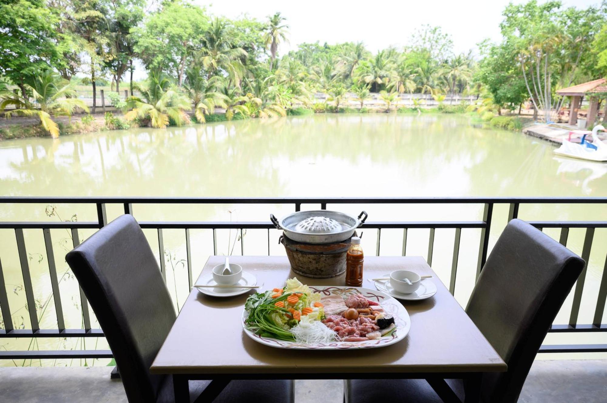 Busaya Resort & Cuisine Nakhon Pathom Exteriér fotografie